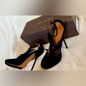 Gucci Women's Black Heels -Authentic